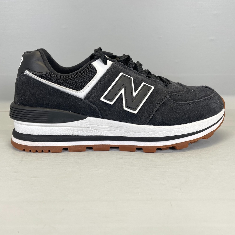 New Balance 574 Classic Sneakers Womens Size 10B Black Suede Mesh Gum Sole Shoes